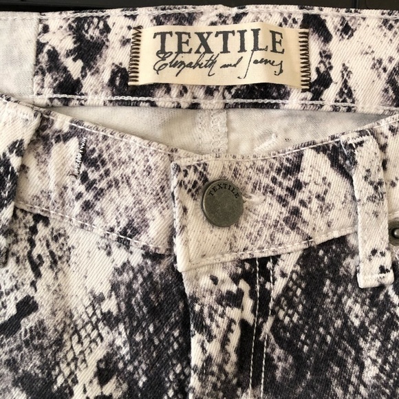 Elizabeth and James Deb Snake Print Jeans 26 - Picture 4 of 9